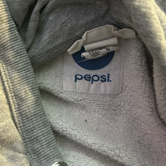 grey pepsi sweater - Picture 2 of 2